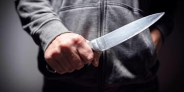 Pichanal: Le reclamó por orinar en la calle y lo atacó con un cuchillo