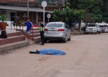 Aguas Blancas: Hombre murió en la vía pública