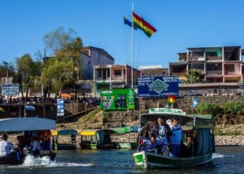 Pasos fronterizos entre Aguas Blancas y Bermejo