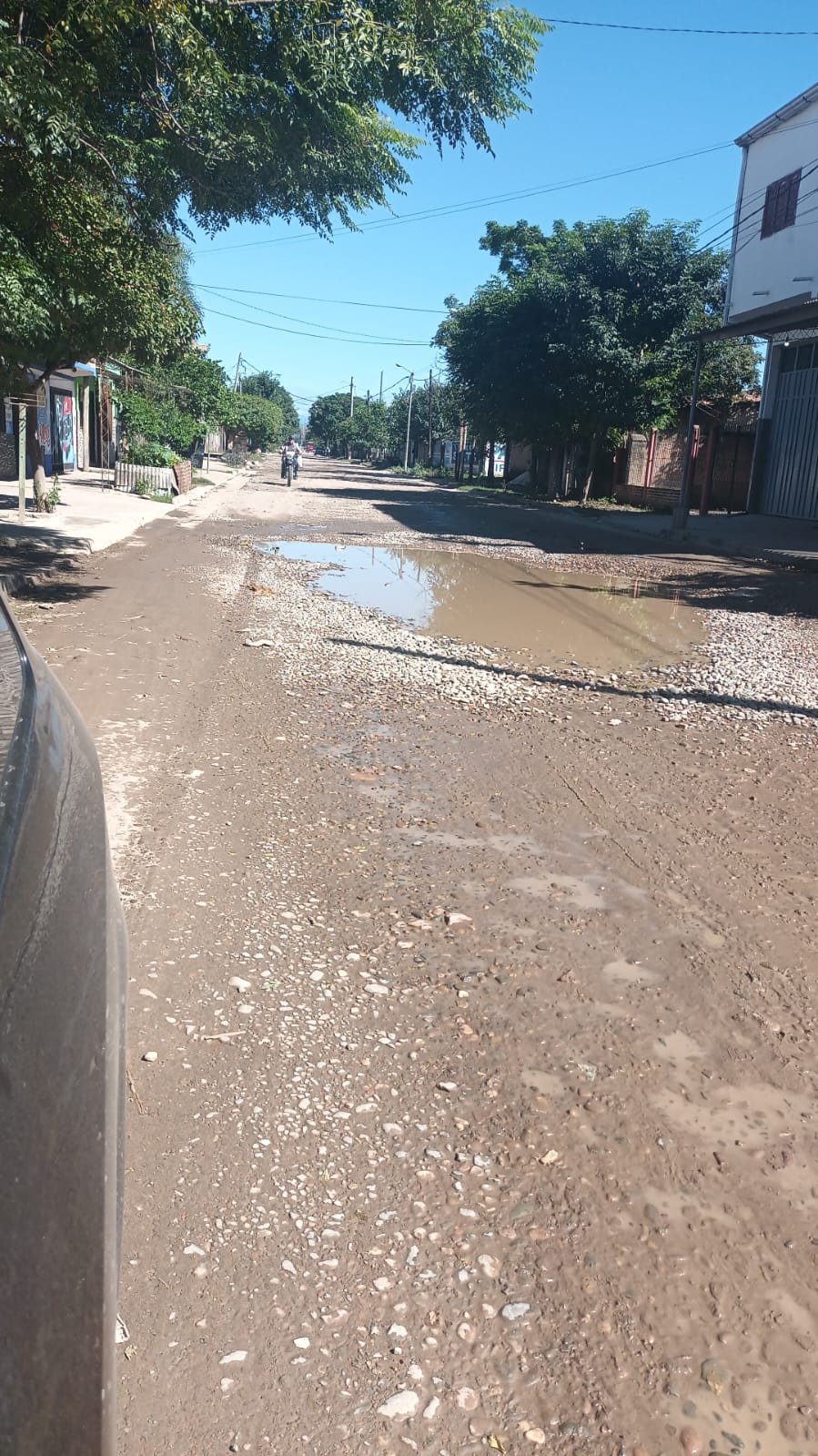 Vecinos reclaman por un “Histórico” pozo - Radio Ciudad Oran