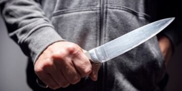 No aguantó las cargadas, lo hirió con un cuchillo y lo condenaron