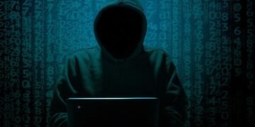 Ofrecía dinero a cambio de abrir cuentas para estafar