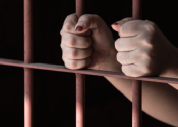 Reincidente preso por lesiones, amenazas y agresión con arma