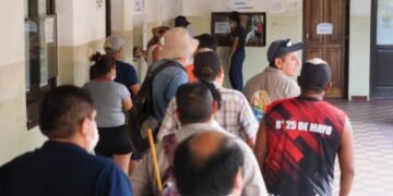 Hoy pagan a los municipales