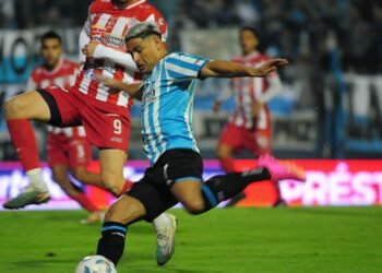 Copa Argentina: Batacazo de Talleres de Remedio de Escalada que eliminó a Racing de Avellaneda