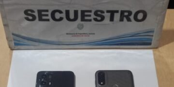 La policía recuperó dos celulares robados