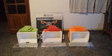 Traficaban más de 25 kilos de cocaína en conservadoras