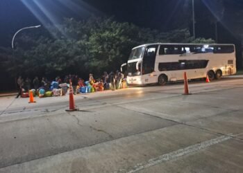 Detuvieron a un tour de compra con mercadería de contrabando valuada en $ 50 millones