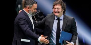 Desde el Gobierno, aseguran que Milei no se disculpará con su par de España