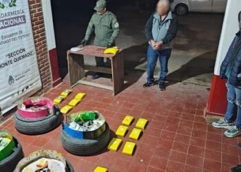 Partió de Orán con 24 kilos de cocaína en las cubiertas del auto