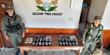 Traficaban cocaína dentro de la suelas de las zapatillas