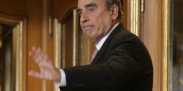 Francos: “El Presidente me elige a mí porque a la política no le entiende”