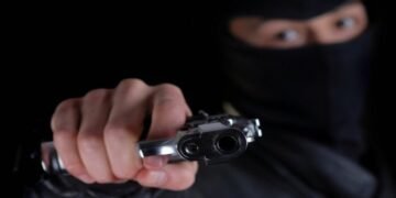 A punta de arma de fuego se robaron $ 13 millones de pesos
