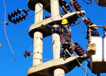 Varios barrios de Orán se quedarán sin luz mañana sábado