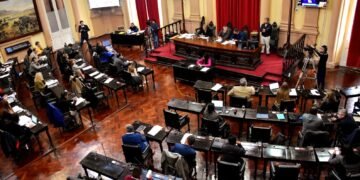 Los diputados oranenses piden extender a 12 meses la tarifa diferencial de la electricidad