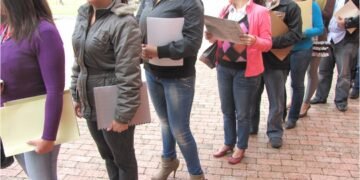 La desocupación trepó al 7,7% en el primer trimestre