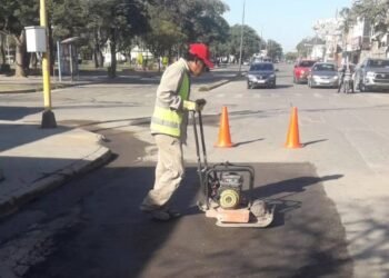 Continúan los trabajos de bacheo en la ciudad