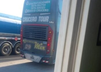 Colectivo de tour de compras evadió el pago de la tasa municipal