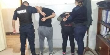 Pareja fue detenida por intentar asaltar a dos mujeres