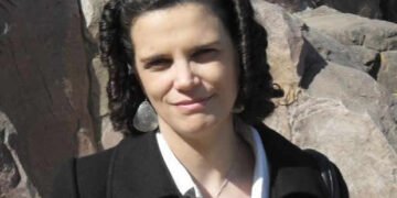 Fiore: “Estamos analizando en el gobierno provincial el tema del Incentivo Docente”