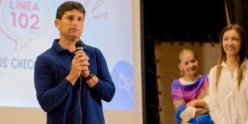 Fomentan el uso de la línea gratuita 102