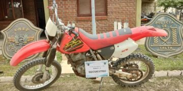 La policía recuperó en Orán una moto robada en Jujuy