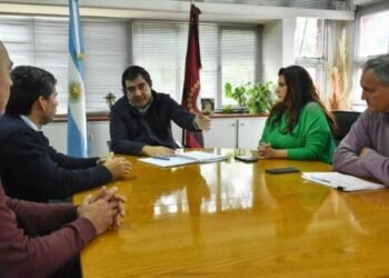 Diputados se reunieron con el Ministro de la Producción