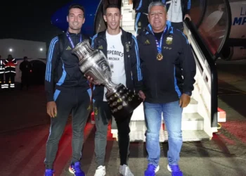 La Selección fue recibida por una multitud de hinchas