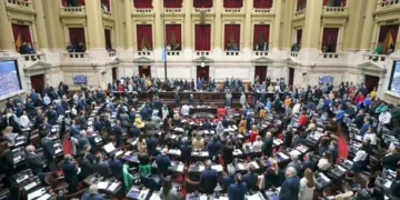 Presupuesto 2025: El Gobierno prevé el dólar oficial a $1.016 y una inflación de 130% para fin de año