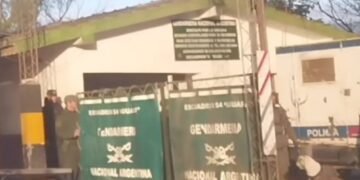 Gendarmería detuvo a dos efectivos de Infantería de la Policía de Salta con casi 400 kilos de cocaína