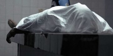 Investigan la muerte de un joven encontrado lesionado en Barrio 200 Viviendas