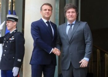 Javier Milei se reunió con Macron en París