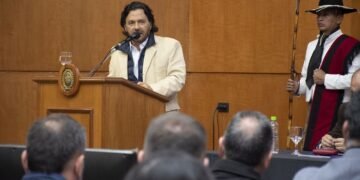 La lucha contra la ludopatía en menores es política pública, afirmó Sáenz