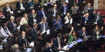 Senadores nacionales aumentaron su dieta, cobrarán $ 9 millones