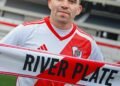 Marcos Acuña firmó su contrato con River