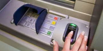 Aumentaron a $ 60 mil el monto máximo para extraer dinero por cajeros automáticos