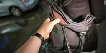 Empleados municipales evitaron el robo de un motochorro