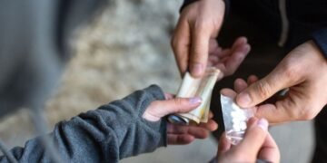 Cinco condenados por vender droga por delivery