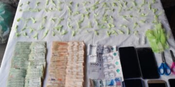 Mujer vendía droga mientras tenía prisión domiciliaria