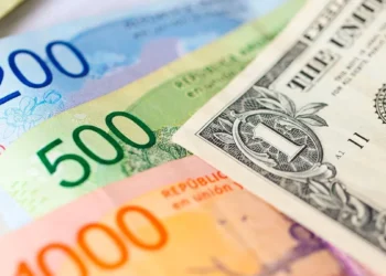 Impuesto PAIS: Caputo confirmó que baja a 7,5% desde el lunes