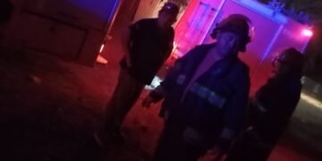 Bomberos fueron agredidos a pedradas al asistir a sofocar un incendio