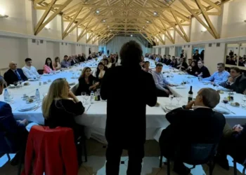 Milei agasajó a los diputados “héroes”