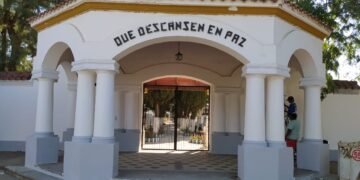 El pago de impuestos del cementerio se paga exclusivamente en el Nuevo Centro Municipal