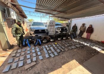 Traficaban 110 kilos de cocaína en los neumáticos de las camionetas
