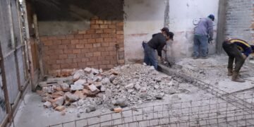 Demolieron construcciones no autorizadas en el Mercado de Abasto