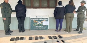 Tres mujeres llevaban 9 kilos de cocaína adosados a sus cuerpos