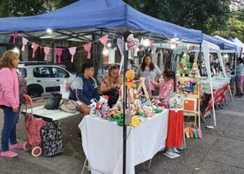 Feria de Emprendedores en el Barrio 20 de Febrero