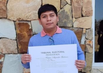 Aguas Blancas convulsionada, el intendente Martínez tomó licencia y asumió el joven Fabián Gutiérrez