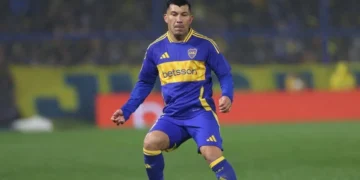 Boca: Se desagarró Medel y se pierde el superclásico