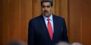 La Justicia argentina pidió la captura de Nicolás Maduro y Diosdado Cabello